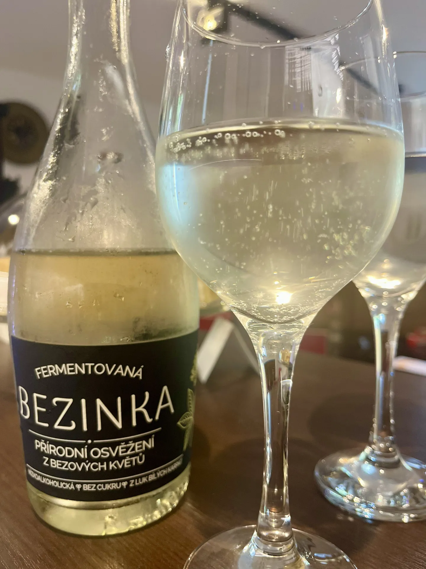 Fermentovaná Bezinka — přírodní osvěžení ve sklence